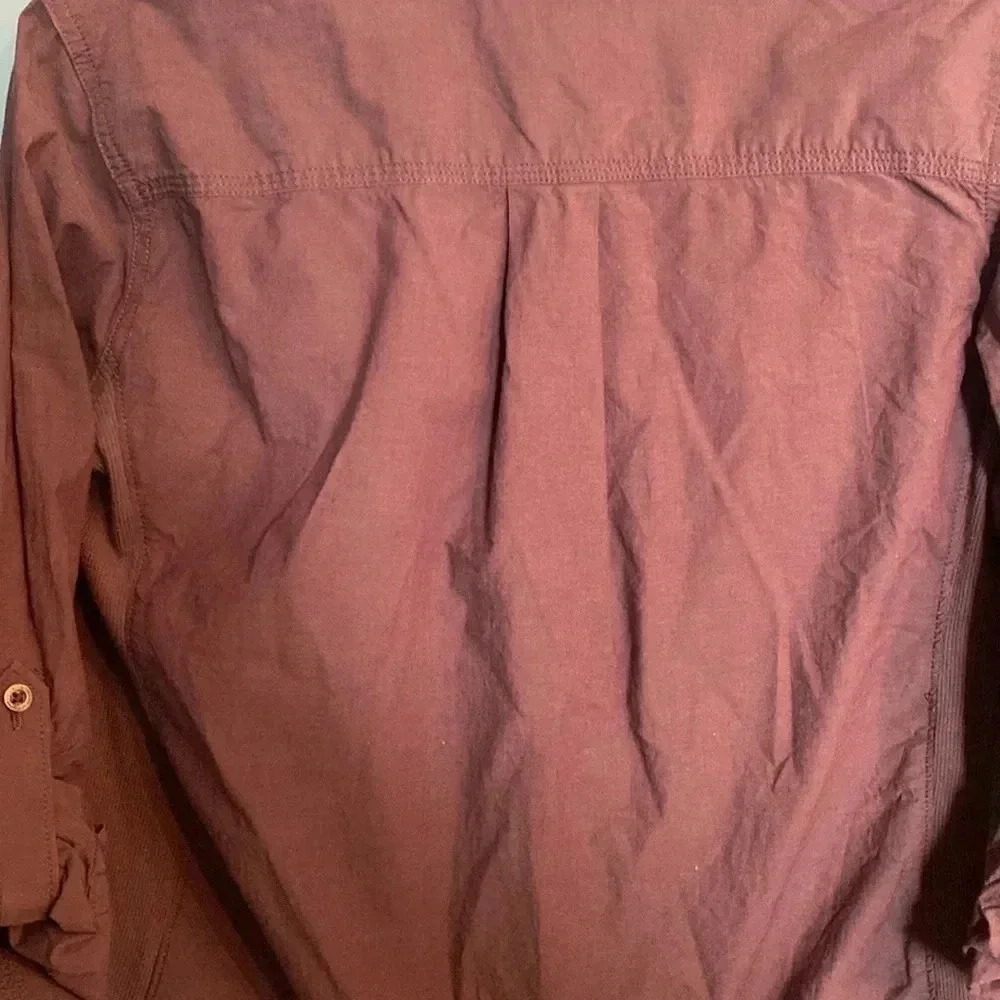 Carhartt women’s brown button down collard shirt - size medium 8/10 - Picture 8 of 8